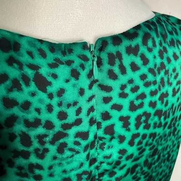 Dana Buchman sleeveless animal print satin knee length dress - Picture 5 of 7